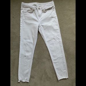 EUC White Zara jeans size 6